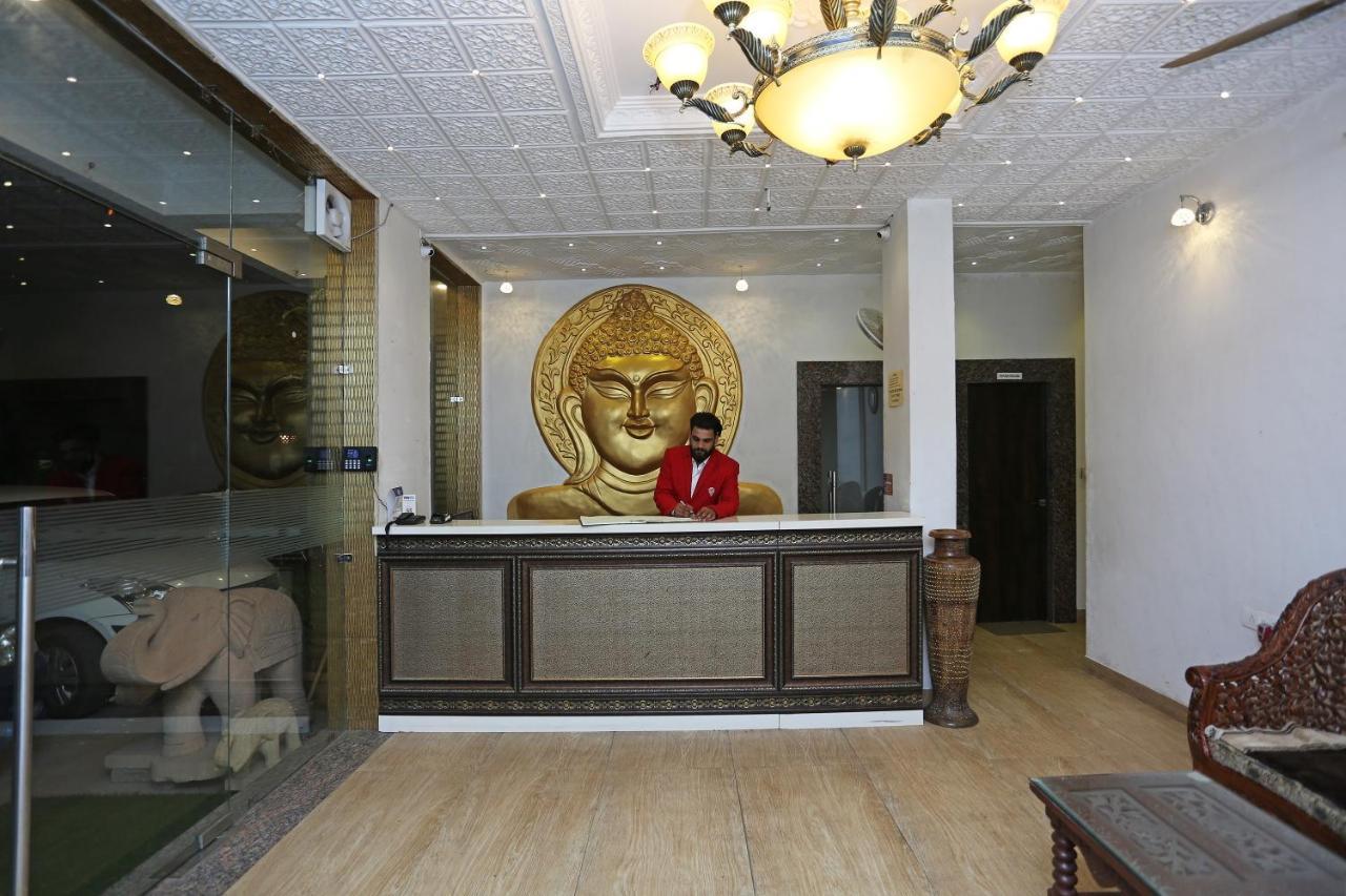 Oyo 9476 Hotel Mittal Кота Экстерьер фото