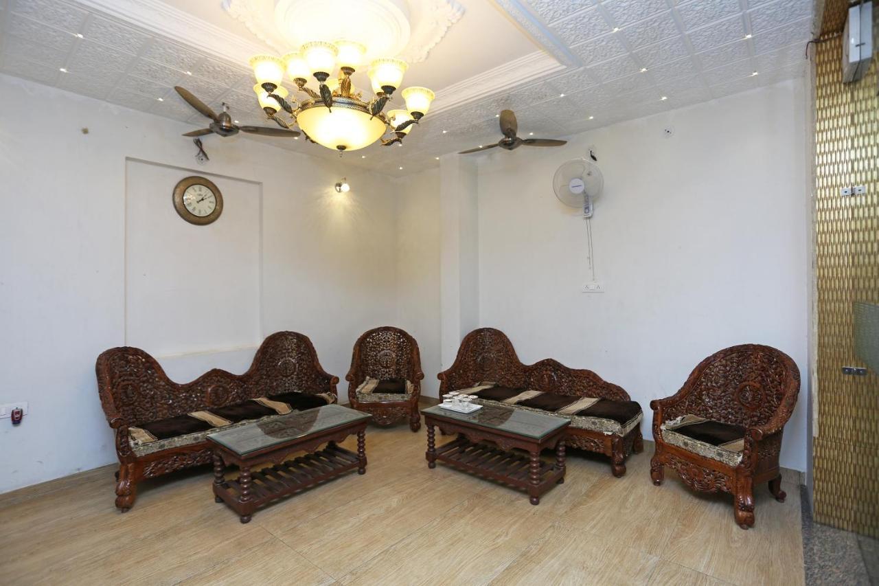 Oyo 9476 Hotel Mittal Кота Экстерьер фото