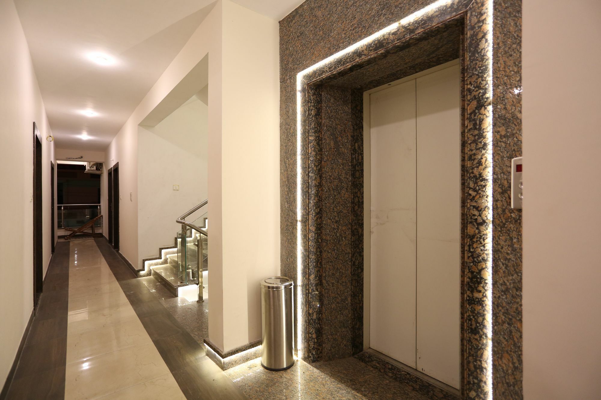 Oyo 9476 Hotel Mittal Кота Экстерьер фото